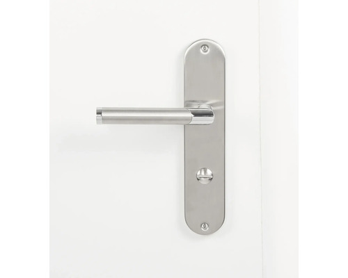 Türdrücker aus Edelstahl an einer Tür