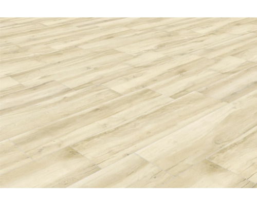 Bodenbelag mit Holzoptik verlegt