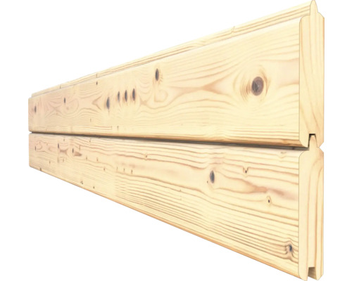 Zwei Blockbohlen aus Holz im Detail