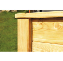 Detailansicht eines Hochbeets aus Holz