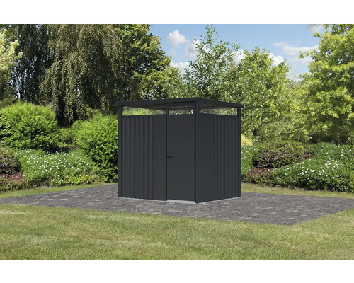 Gartenschrank aus Metall mit Tür auf gepflasterter Fläche