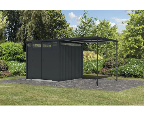 Gartenhaus mit Anbau auf Rasenfläche