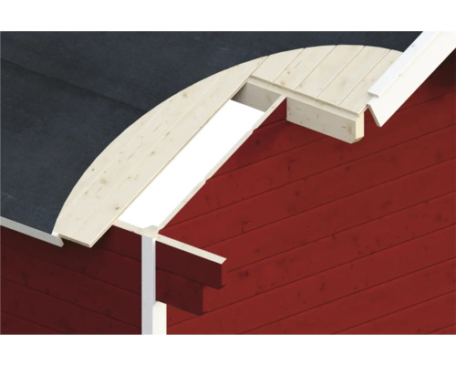 Detailansicht eines Holzhauses mit Dachkonstruktion