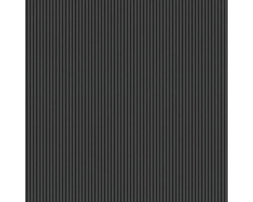 Metallfassade mit vertikalen Rippen