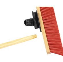 Kehrbesen mit Borsten und Stielaufnahme