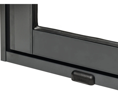 Detailansicht eines schwarzen Fensterrahmens mit Verriegelungsmechanismus