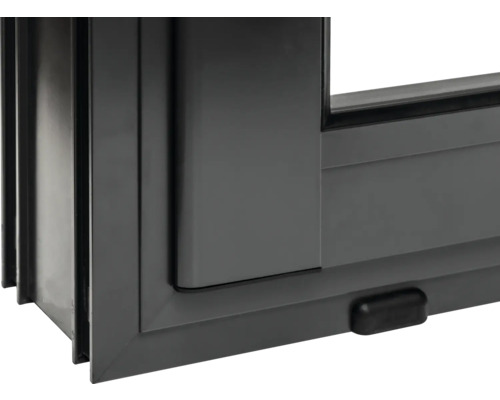 Detailansicht eines schwarzen Fensters