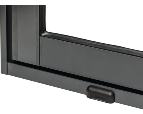 Detailansicht eines Fensterrahmens mit Verriegelungsmechanismus