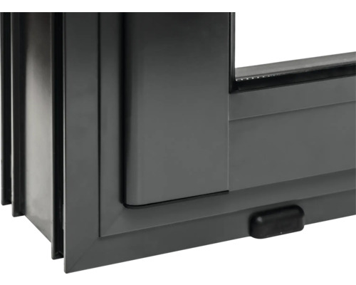 Detailansicht eines grauen Schiebefensters