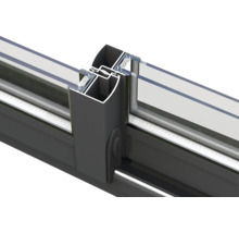 Schnittansicht eines Fensterrahmens mit Glas