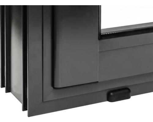 Detailansicht eines grauen Schiebefensters.