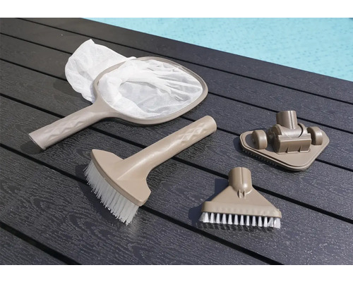 Poolreinigungsset mit Kescher, Bürste und Bodensaugeraufsatz für die Schwimmbadpflege
