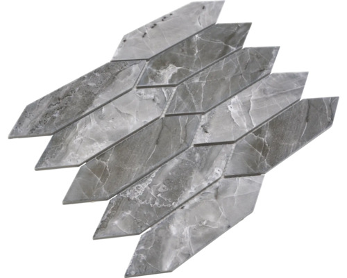 Mosaikfliese in Pfeilform mit Marmoroptik