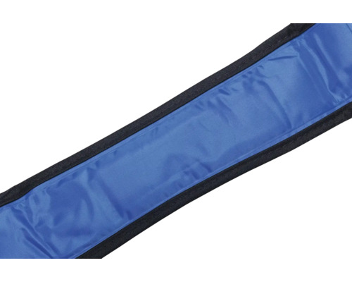 Blauer Sandsack mit schwarzem Rand