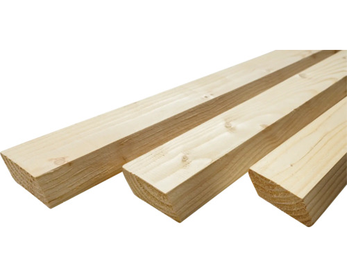 Drei Kanthölzer aus Holz