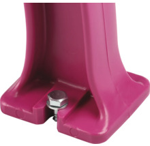 Detailaufnahme einer pinkfarbenen Schaukelbefestigung mit Schraube