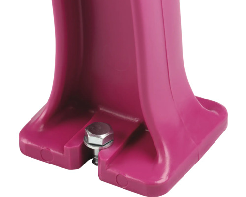 Detailaufnahme einer pinkfarbenen Schaukelbefestigung mit Schraube