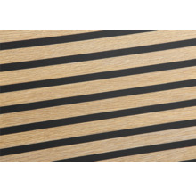 Holzpaneel mit Lattenstruktur für Wand- oder Deckenverkleidung