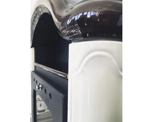 Detailansicht eines Ofens mit Oberteil