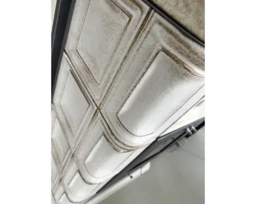 Küchenmöbel mit Kassettenfront