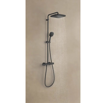 Duscharmatur mit Kopf- und Handbrause mit Wasserstrahl