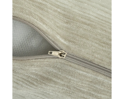 Detailaufnahme eines Kissens mit Reißverschluss