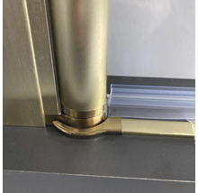 Detailansicht einer Duschkabine mit Dichtungsprofil