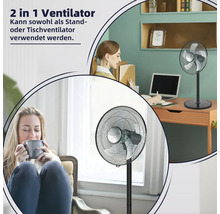 Ein 2-in-1 Ventilator, der sowohl als Standventilator als auch als Tischventilator verwendet werden kann, in einer Büroumgebung dargestellt.