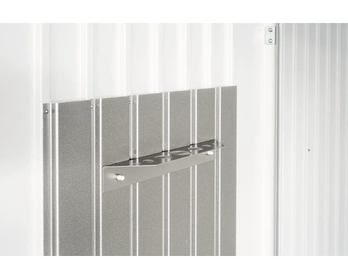 Werkzeughalter aus Metall an einer Wand montiert