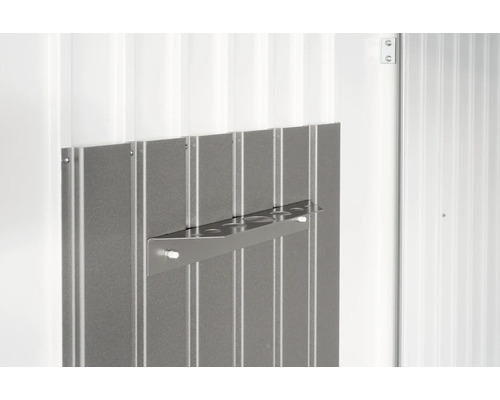 Halterung für Gartengeräte an einer Gerätehauswand