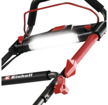 Detailansicht eines Rasenmähers mit LED-Leuchte am Griff von Einhell