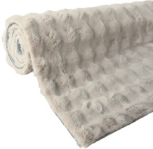 Gerollter Kurzflor-Teppich