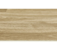 Nahaufnahme eines Laminatbodens mit Holzoptik.