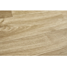 Nahaufnahme von Laminatboden mit Holzoptik