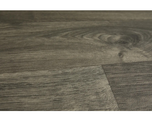 Nahaufnahme von Laminatboden mit Holzoptik
