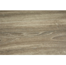 Nahaufnahme einer Laminatbodenoberfläche mit Holzstruktur