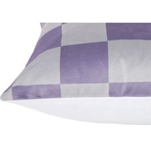 Dekokissen mit Schachbrettmuster