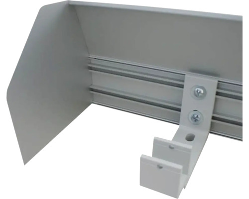 Metalljalousiehalterung mit Schrauben