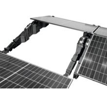 Solaranlage mit Paneelen und Befestigungsmaterial
