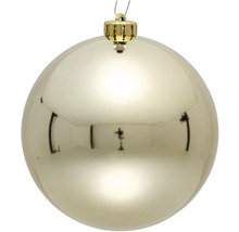 Goldene Weihnachtskugel zum Aufhängen