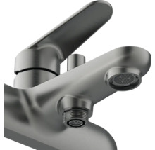 Wasserhahn aus Metall