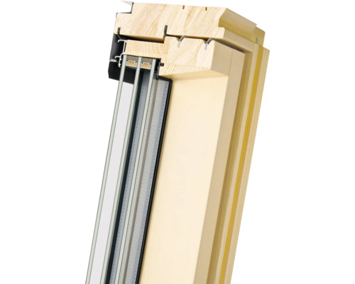 Querschnitt eines Dachfensters mit Holzrahmen und Isolierverglasung