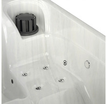Detailansicht eines Whirlpools mit Düsen und Filter