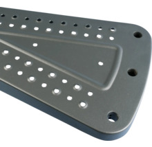 Metalltreppenstufe mit Löchern
