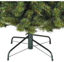 Detailansicht eines künstlichen Weihnachtsbaums mit Metallständer