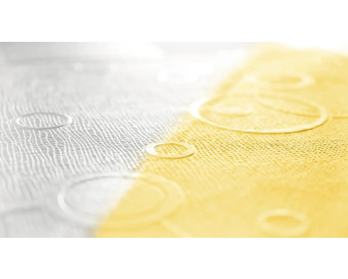 Detailansicht einer strukturierten Tapete mit Kreismuster