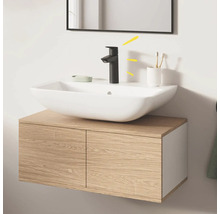 Modernes Badezimmer mit Aufsatzwaschbecken, Unterschrank und schwarzer Armatur