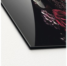Detailansicht eines Glasbildes mit Blumenmotiv