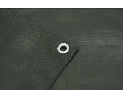 Detailaufnahme einer grünen Gewebeplane mit Öse