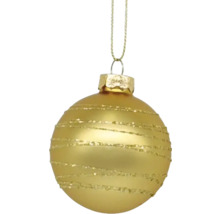 Goldene Weihnachtskugel mit Aufhänger